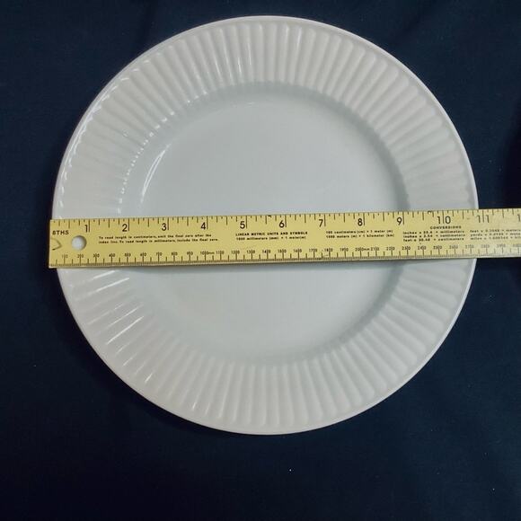 Gibson Ribbed and Dot White Dinner Plates - Picture 6 of 6